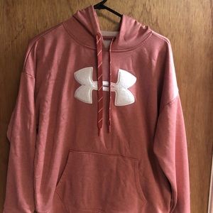 Medium women’s under armour hoodie